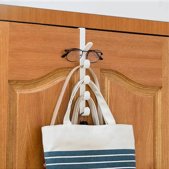 Crochet de porte pratique à installer sans perçage, idéal pour suspendre sacs, manteaux ou serviettes.