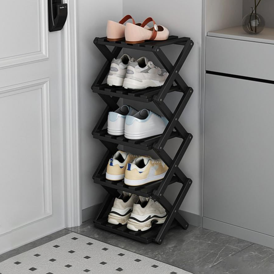 étagère à chaussures utilisée comme rangement multifonction