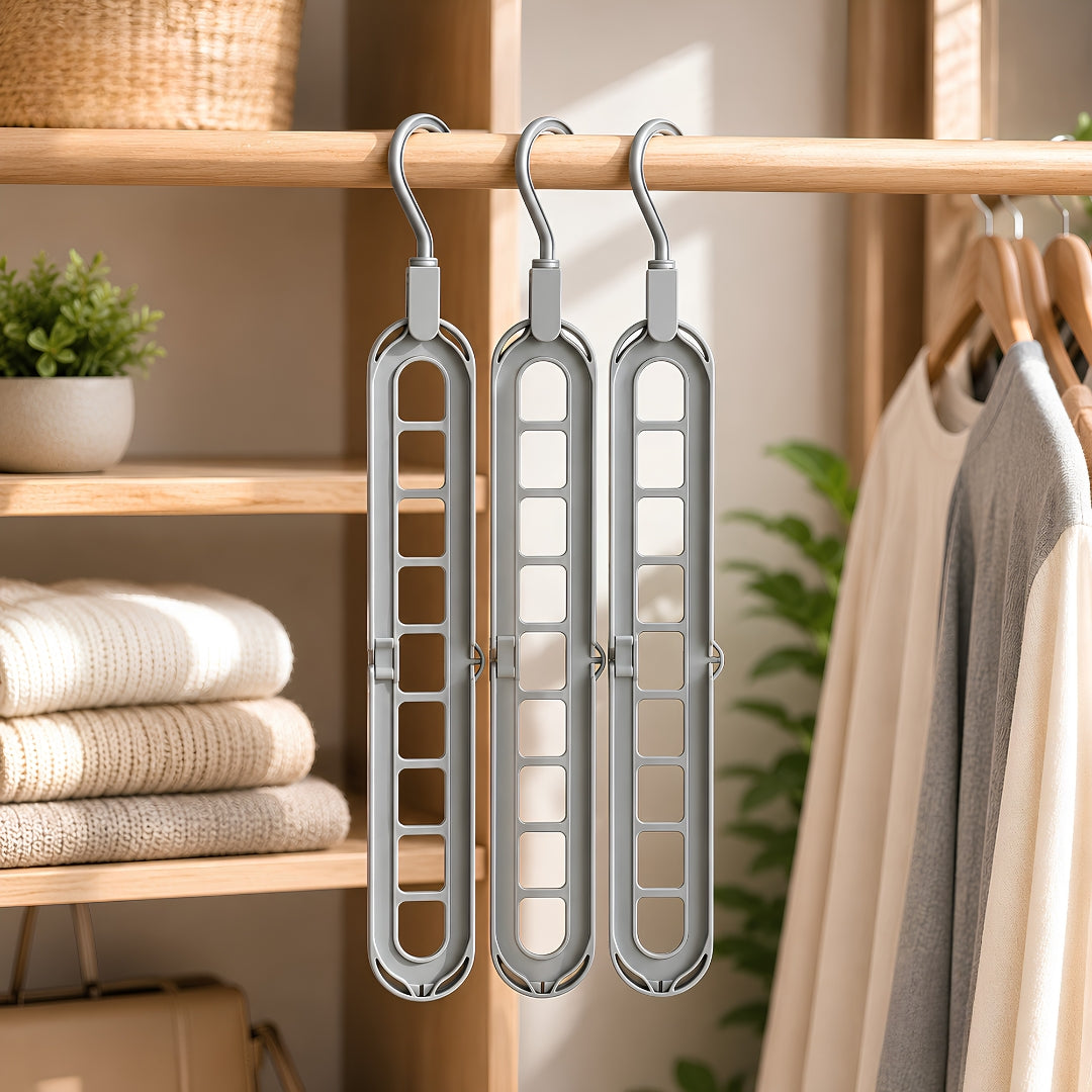 Porte cintre gris multifonction pour optimiser votre dressing