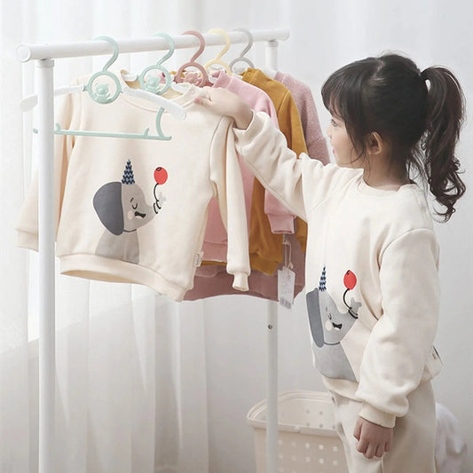 cintre-bebe-ajustable