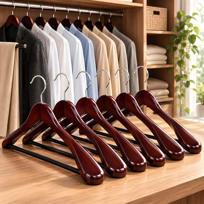Lot de 6 cintres en bois à épaules larges pour organiser et préserver les vêtements dans un dressing élégant