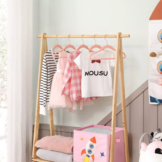 Cintres VelourPrise adaptés aux vêtements garçons et filles