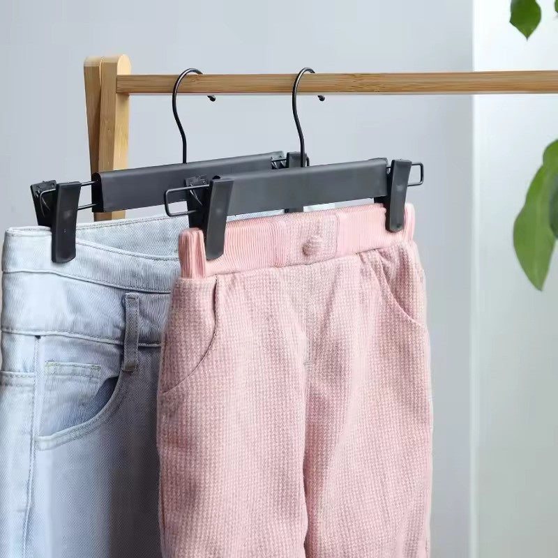 cintre-pince-robuste-et-durable