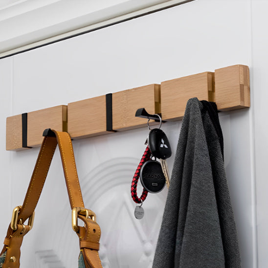 Patere bois polyvalente qui s’adapte à tous les styles d’intérieur.