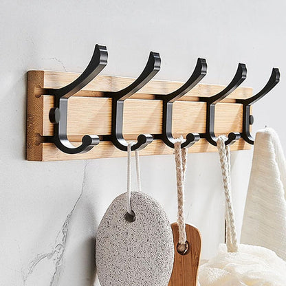 Patère porte manteau compacte avec seulement 7 cm de profondeur pour garder vos passages dégagés