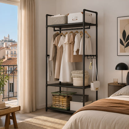 Porte vêtement sur roulettes pour organiser facilement une chambre ou une entrée