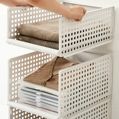 Maximiser l'espace de votre placard avec un rangement tiroir pratique.
